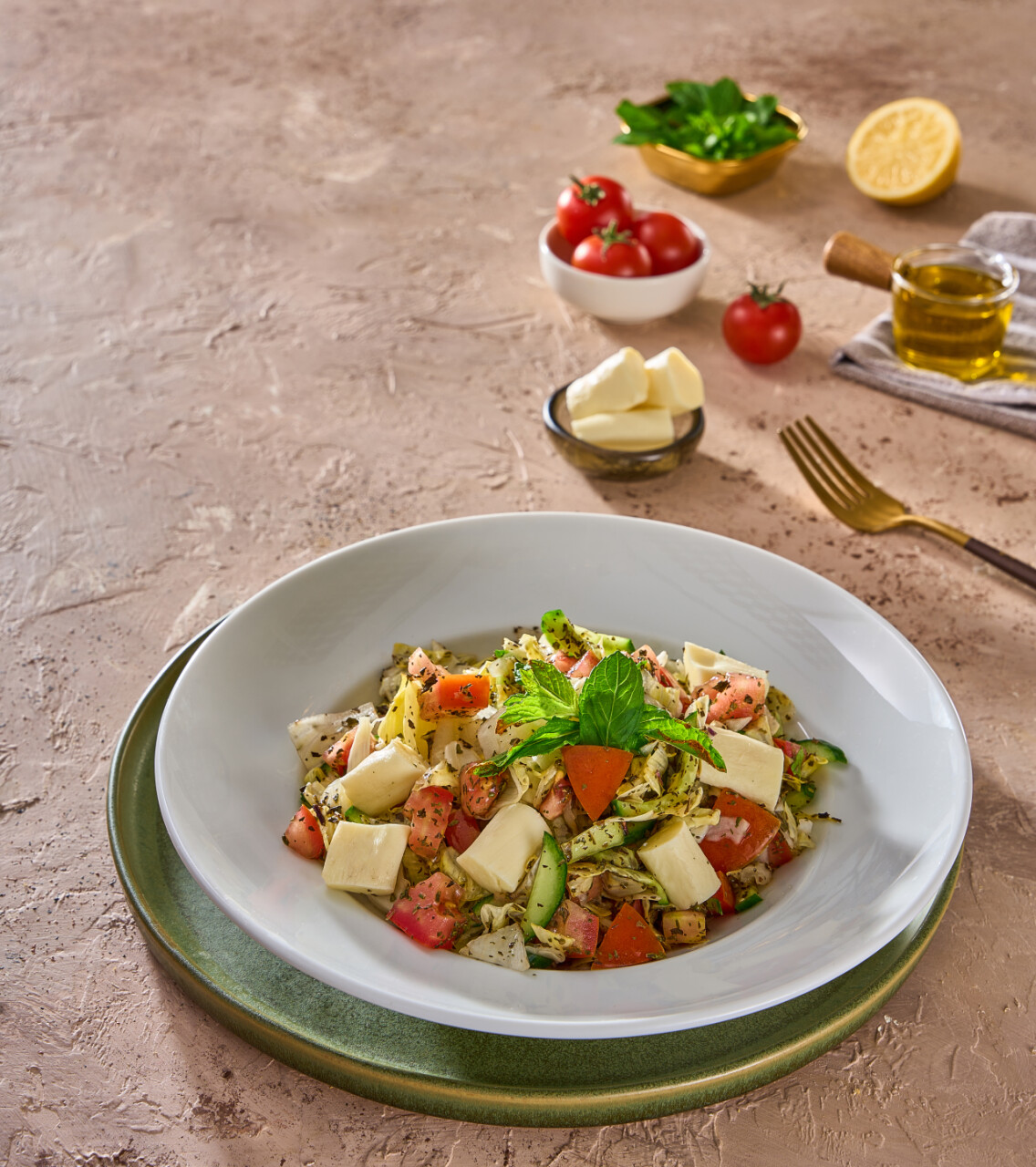 halum Peynirli Salatası